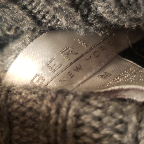 Knit gray dress - Picture 3 of 3